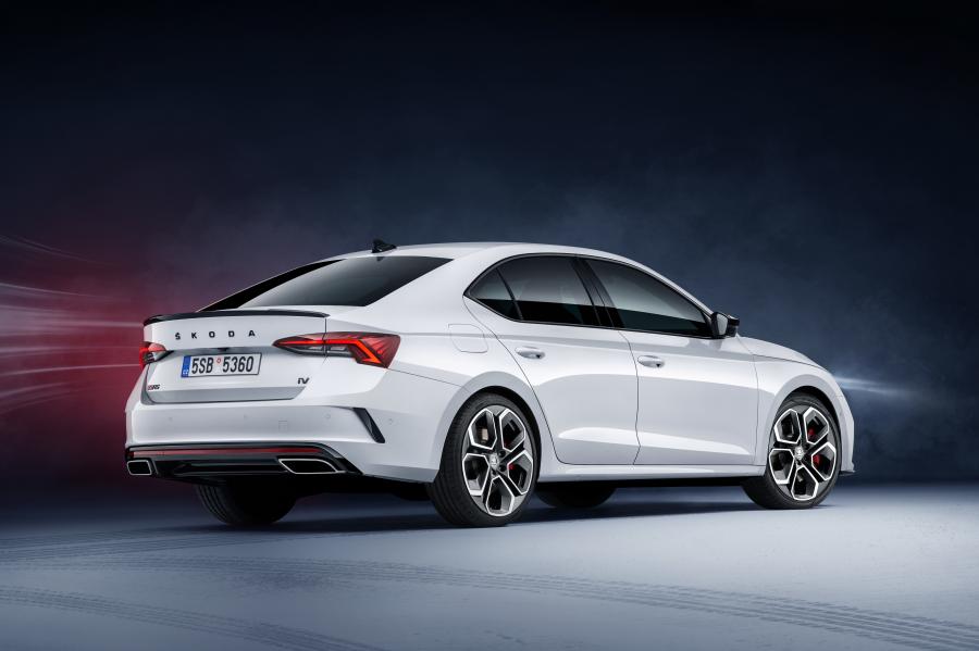  Skoda Octavia RS iV 2020 года  (WW) (фото 3 из 40)